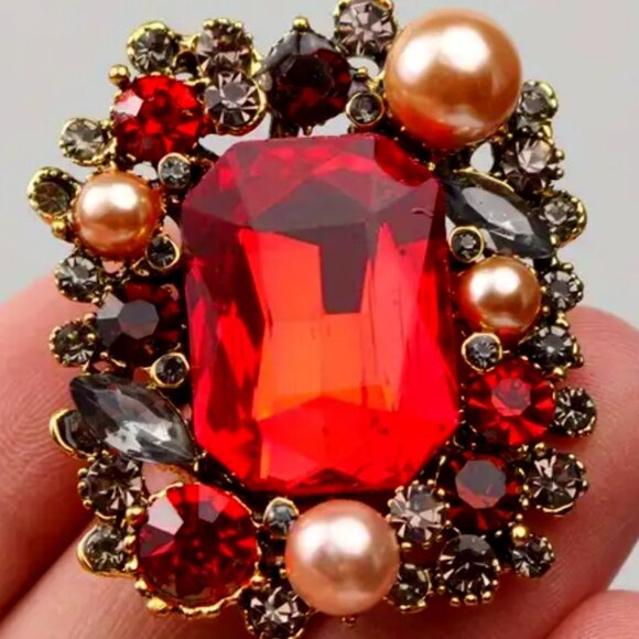 🌺 🌺 🌺 Luxury Rhinestone Brooch Pin - Retro Court Style - Picture 2 of 2